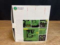 1/16 John Deere 3010 Precision NIB Ertl