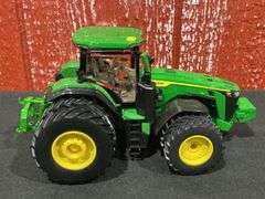 1/32 John Deere 8R 410 2021 Farm Show NIB Ertl
