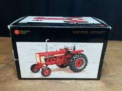 1/16 Farmall 706 Precision NIB Ertl