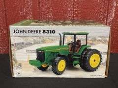 1/16 John Deere 8310 1999 Farm Show NIB Ertl