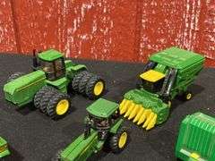 (13) 1/64 John Deere