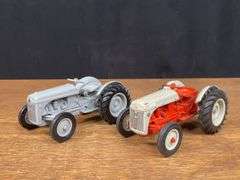 (2) 1/16 Ford 8N + 9N Ertl