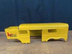 IH Semis + Trucks Lot Ertl