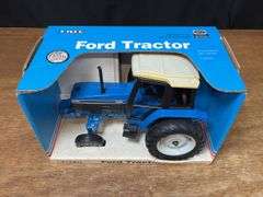 1/16 Ford 8240 NIB Ertl