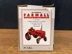 1/16 Farmall Super A NIB Ertl