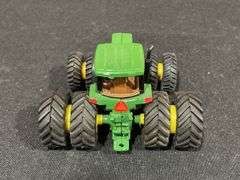 1/64 John Deere 8400 Customized