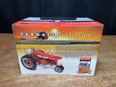 1/16 Farmall 450 Firestone NIB SC