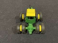 1/64 John Deere 7520 Custom