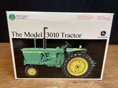 1/16 John Deere 3010 Precision NIB Ertl