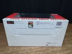 1/16 Farmall 350 w/Loader 2006 Pork Expo NIB SC