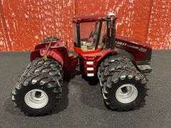 1/32 Case-IH Steiger 535 2010 Farm Show Red Chrome NIB Ertl