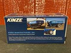 (2) 1/64 Kinze 640 Big Blue + 1305 Grain Cart SC