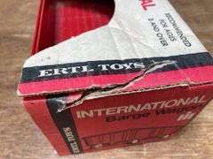 1/16 IH Barge Wagon NIB Ertl