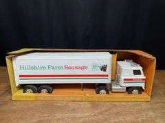 Hillshire Farm Sausage Semi NIB Ertl