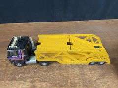 (2) IH Transtar NASCAR + Car Hauler Semis Ertl