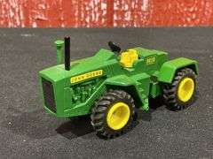 1/43 John Deere 8010 1994 Plow City NIB SC