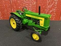 1/16 John Deere 620 2002 SFTS NIB Ertl