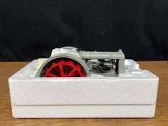 (2) 1/16 Ford 8N + Fordson F NIB Danbury Mint