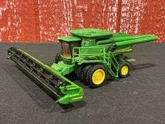 1/64 John Deere 9860 STS Combine Customized