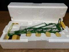 1/16 John Deere F145H Plow Precision NIB Ertl