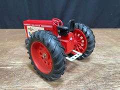 1/16 Tru-Scale Pulling Tractor Customized