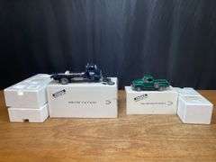 (2) 1/24 GMC + Chevrolet Trucks NIB Danbury Mint