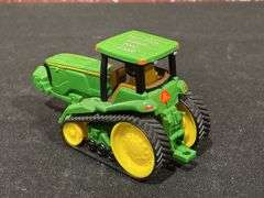 1/64 John Deere 8420T 2002 Farm Show NIB Ertl