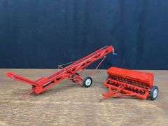 (2) 1/16 Tru Scale Elevator + Grain Drill Carter