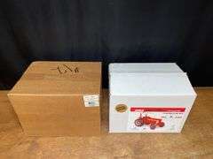 1/16 Farmall 806 2006 Red Power Round Up NIB SM