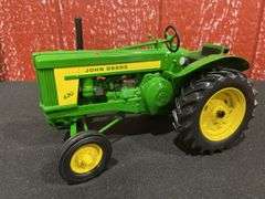 1/16 John Deere 620 2002 SFTS NIB Ertl