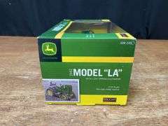 1/16 John Deere LA w/Cultivator NIB SC