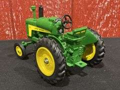 1/16 John Deere 630 LP 1988 NFTS NIB Ertl