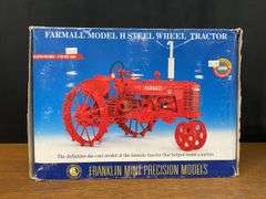 1/12 Farmall H NIB Franklin Mint