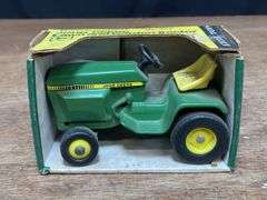 1/16 John Deere L&G NIB Ertl