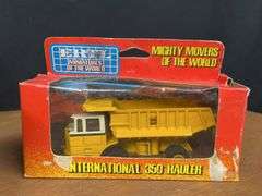 (7) 1/64 IH Construction Ertl