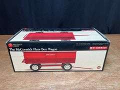 1/16 McCormick Flare Box Wagon Precision NIB Ertl