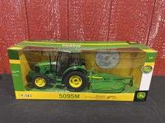 1/16 John Deere 5095M + Mower 2010 Equestrian Games NIB Ertl