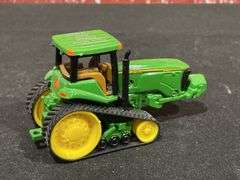 1/64 John Deere 8420T 2002 Farm Show NIB Ertl