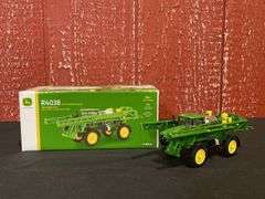 1/64 John Deere R4038 Sprayer 2019 Farm Show NIB Ertl