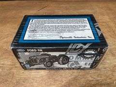 1/16 Ford 9N 1995 NFTM NIB Ertl