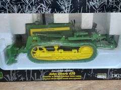 1/16 John Deere 420 Crawler Collector NIB Ertl