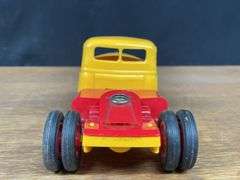 (2) IH Pickup + Semi Tractor Product Miniature