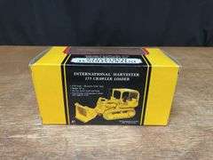 1/50 IH 175 Crawler Loader NIB 1st Gear