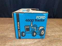 1/12 Ford 4600 NIB Ertl