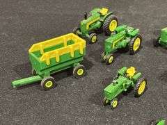 (15) 1/64 John Deere