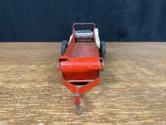 (4) 1/16 Tru-Scale Spreaders Carter