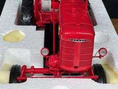 1/12 Farmall A NIB Franklin Mint