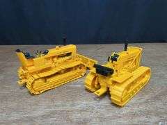 (2) 1/16 John Deere 1010 + 430 Crawlers Ertl