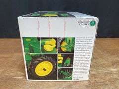 1/16 John Deere 4020 Precision NIB Ertl