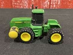 1/64 John Deere 8560 Customized